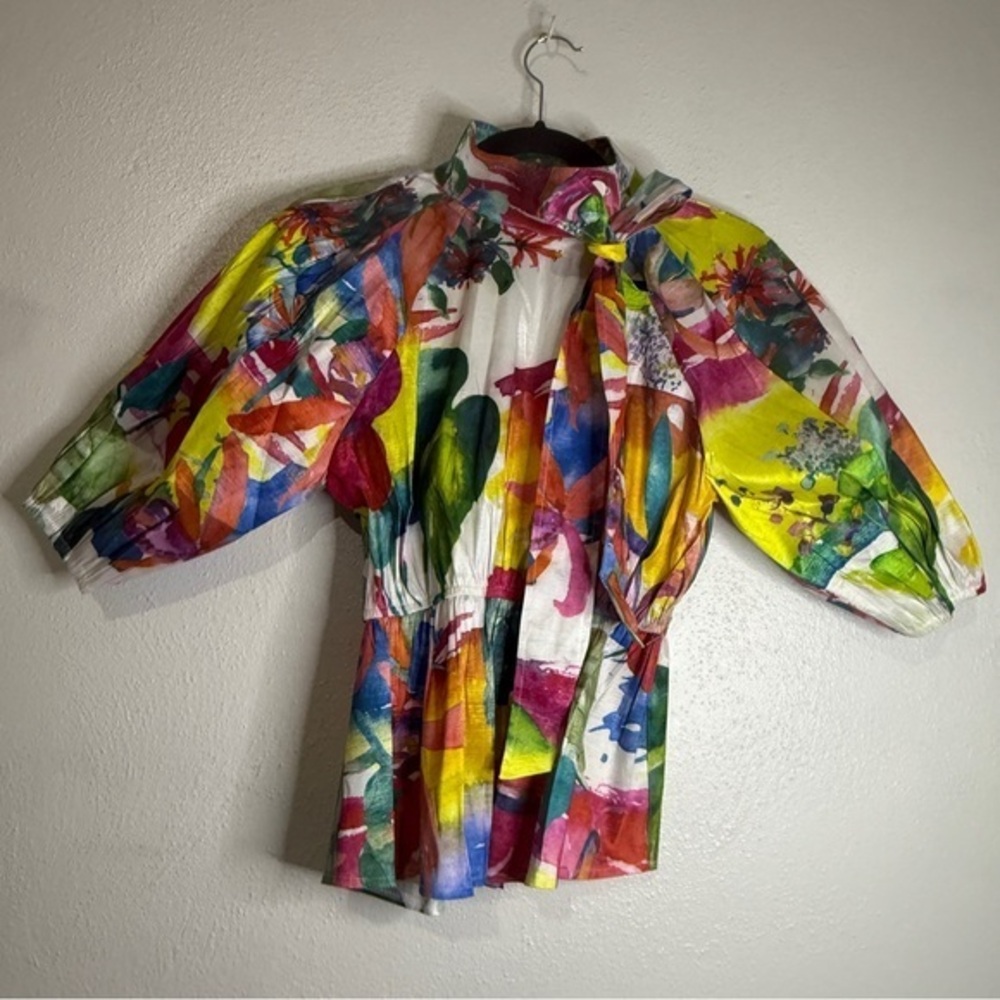 Love Highlight Colorful Abstract Print Blouse. Sz S.